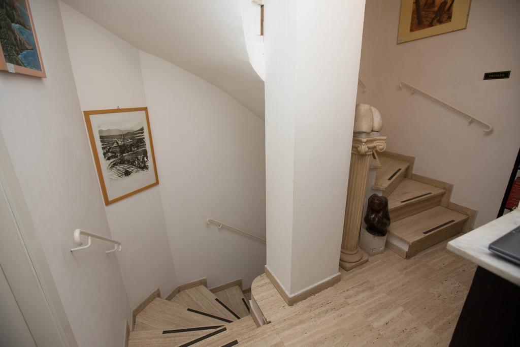 B&B Rosaspina Ascoli Piceno Eksteriør bilde